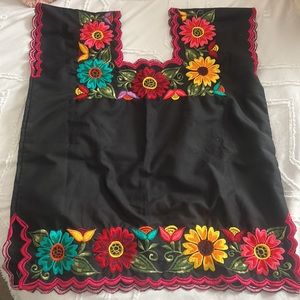 🇲🇽 NWT Traditional Mexican blouse